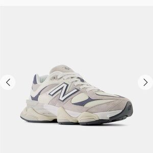 New Balance Women's Sneakers in Cream, Light Gray and Navy
